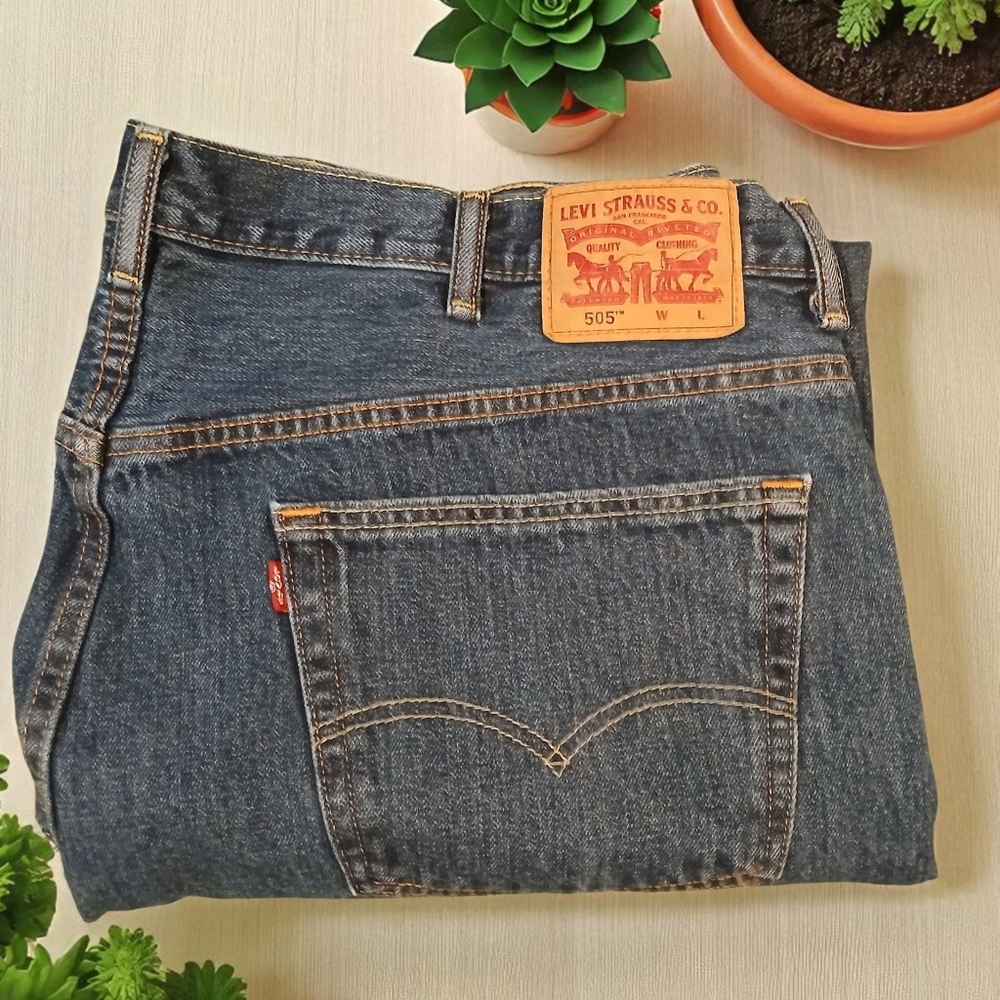 Levi's 505 46 x 32  Regular Fit Jeans Mens Medium Wash Blue Big Tall Normcore